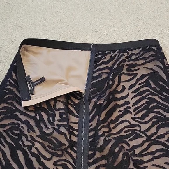 Like New BCBGMaxAzria Irisa Zebra Print Pencil Skirt Size M - Picture 7 of 11